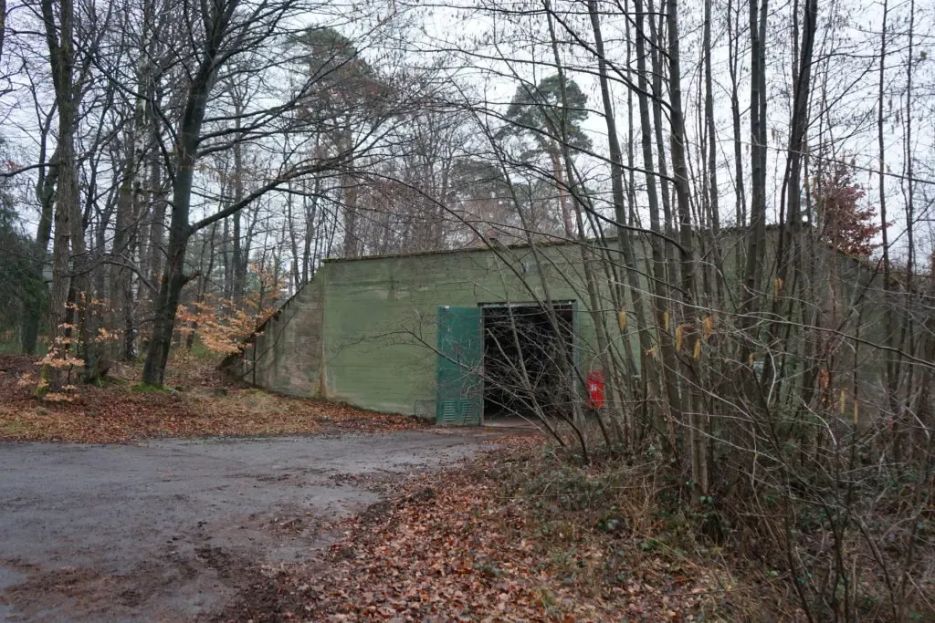 Bunker im Wald