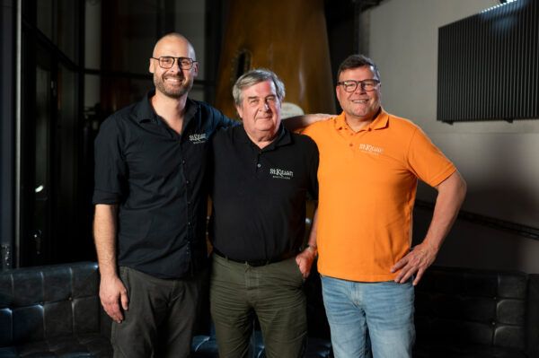 Master Distiller Mario Rudolf, die irische Whiskylegende David F. Hynes sowie Gründer und Eigentümer Andreas Thümmler